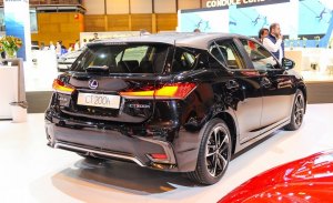 Lexus CT 200h Black & Grey Edition, más elegante el compacto híbrido en el Salón de Madrid
