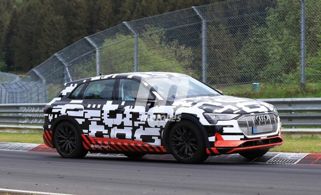 Audi e-tron quattro - foto espía Audi e-tron quattro - foto espía