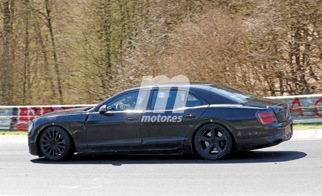 Bentley Flying Spur 2019 - foto espía lateral Bentley Flying Spur 2019 - foto espía lateral