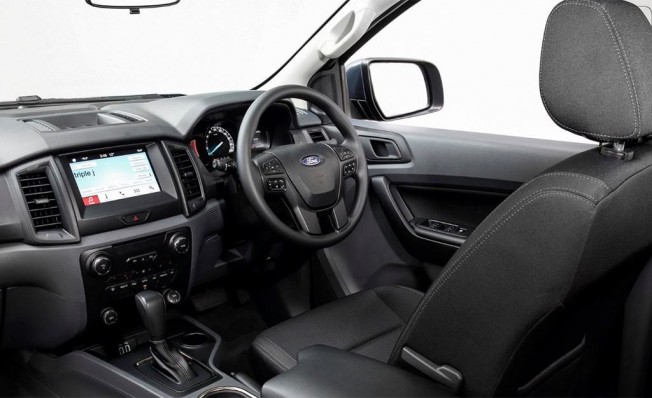 Ford Everest 2019 - interior Ford Everest 2019 - interior