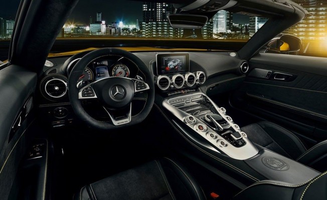 Mercedes-AMG GT S Roadster 2018 - interior Mercedes-AMG GT S Roadster 2018 - interior
