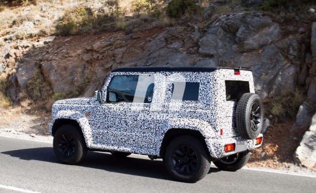 Suzuki Jimny 2019 - foto espía posterior Suzuki Jimny 2019 - foto espía posterior