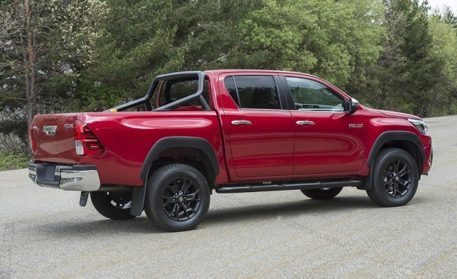 Toyota Hilux Invincible - posterior Toyota Hilux Invincible - posterior