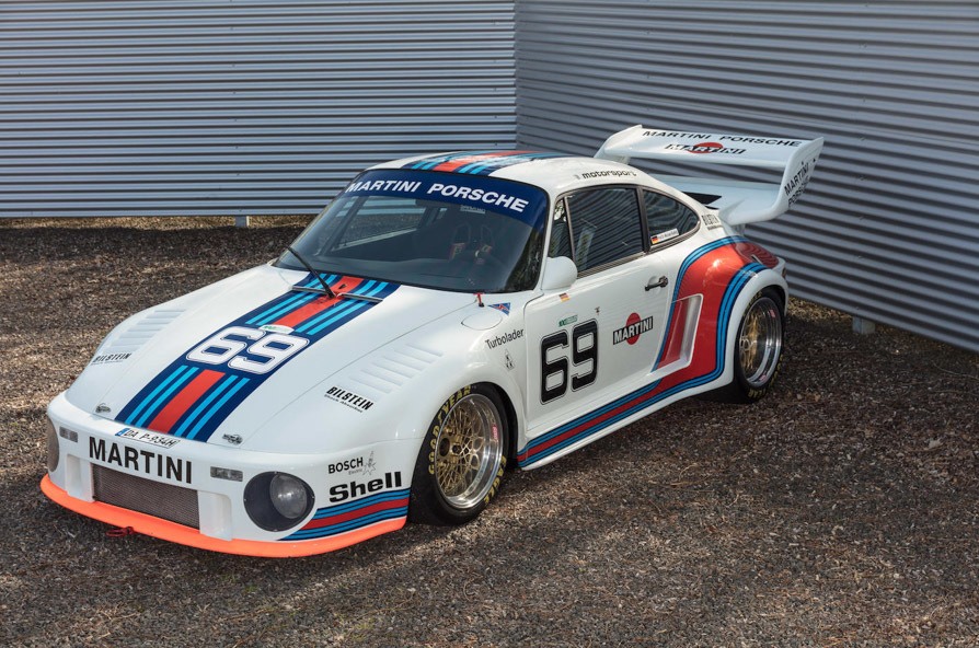 El Porsche 911 ahora con decoración Martini Racing oficial