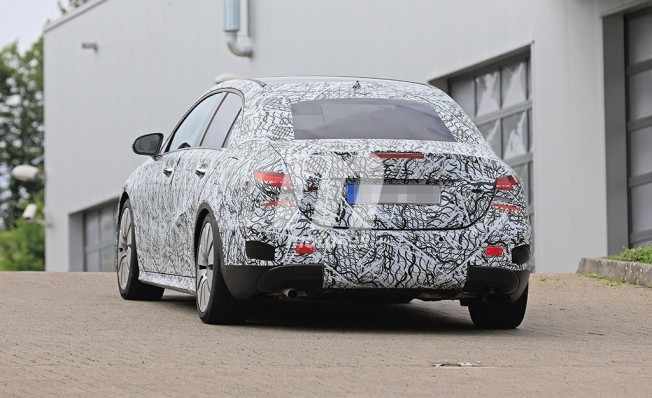 Mercedes-AMG A 35 Sedán - foto espía posterior Mercedes-AMG A 35 Sedán - foto espía posterior