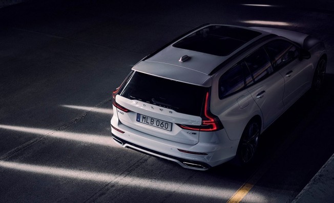 Volvo V60 R-Design - posterior Volvo V60 R-Design - posterior