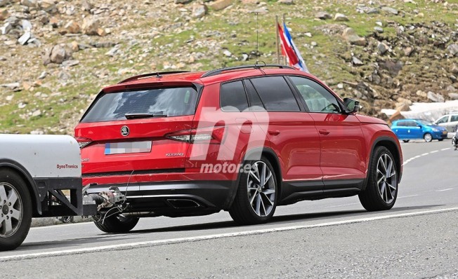 Skoda Kodiaq RS - foto espía posterior Skoda Kodiaq RS - foto espía posterior