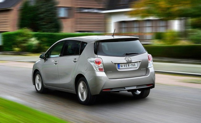Toyota Verso - posterior Toyota Verso - posterior