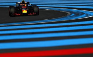 Red Bull se pone a la estela de Hamilton: "Hemos sido relativamente rápidos"