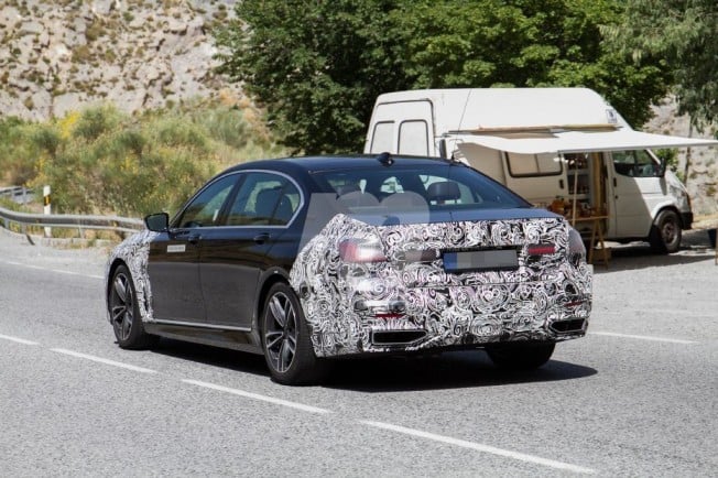 BMW 745e iPerformance 2019 - foto espía posterior BMW 745e iPerformance 2019 - foto espía posterior