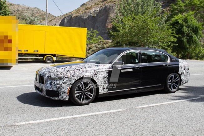BMW 745e iPerformance 2019 - foto espía BMW 745e iPerformance 2019 - foto espía