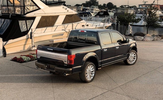 Ford F-150 Limited 2019 - posterior Ford F-150 Limited 2019 - posterior
