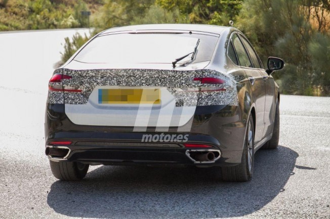 Ford Mondeo 2019 - foto espía posterior Ford Mondeo 2019 - foto espía posterior