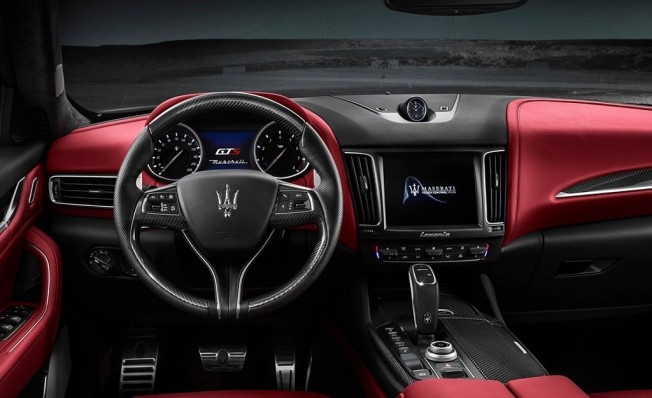 Maserati Levante GTS 2019 - interior Maserati Levante GTS 2019 - interior