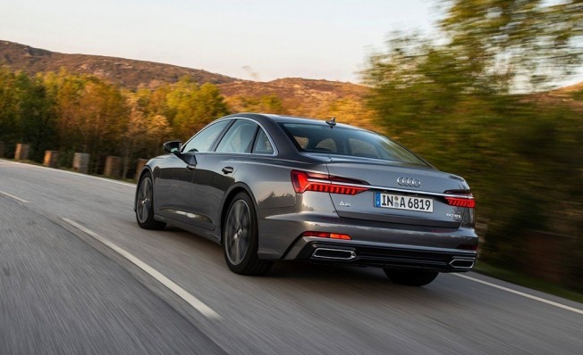 Audi A6 2018 - posterior Audi A6 2018 - posterior