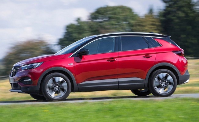 Opel Grandland X - lateral Opel Grandland X - lateral
