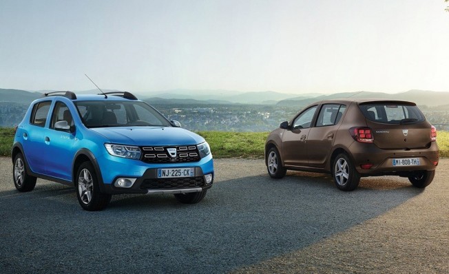Dacia Sandero y Dacia Sandero Stepway Dacia Sandero y Dacia Sandero Stepway