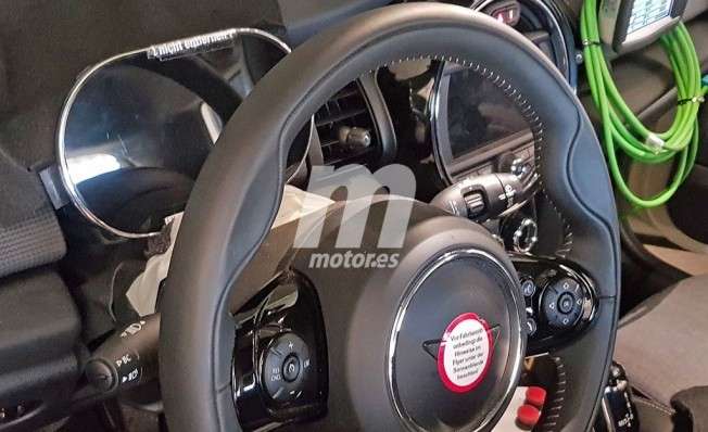 MINI Eléctrico - foto espía interior MINI Eléctrico - foto espía interior