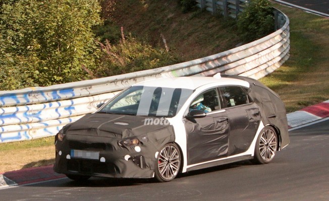Kia Proceed GT - foto espía Kia Proceed GT - foto espía