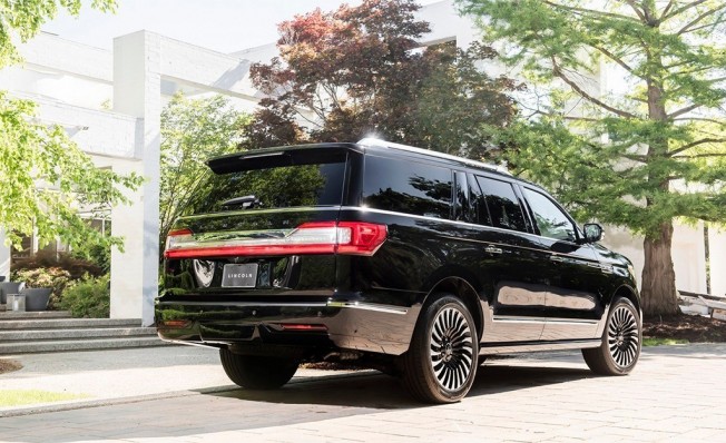 Lincoln Navigator 2019 - posterior Lincoln Navigator 2019 - posterior