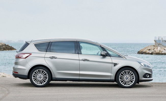 Ford S-MAX - lateral Ford S-MAX - lateral