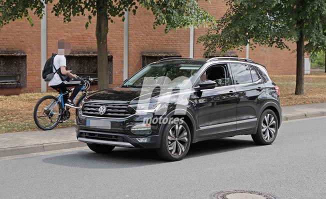 Volkswagen T-Cross 2019 - foto espía Volkswagen T-Cross 2019 - foto espía