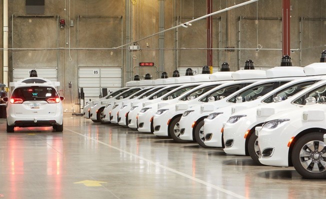 Flota de prototipos de coches autónomos de Waymo Flota de prototipos de coches autónomos de Waymo