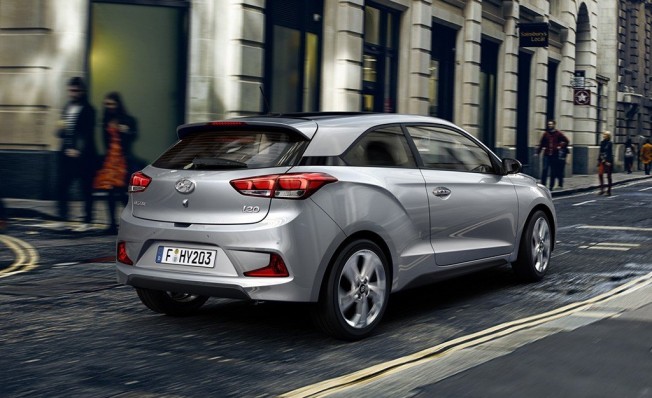 Hyundai i20 Coupé 2018 - posterior Hyundai i20 Coupé 2018 - posterior
