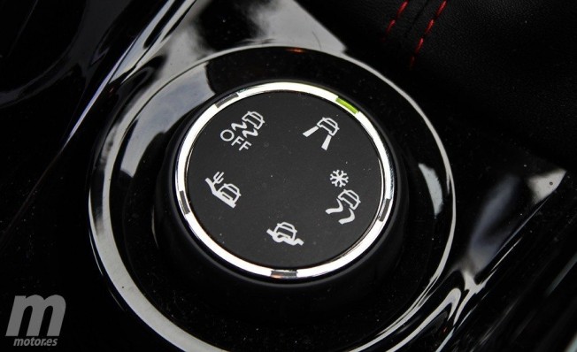 Peugeot 2008 GT Line - Grip Control Peugeot 2008 GT Line - Grip Control