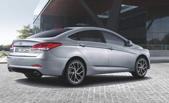 Hyundai i40 2019 - posterior Hyundai i40 2019 - posterior