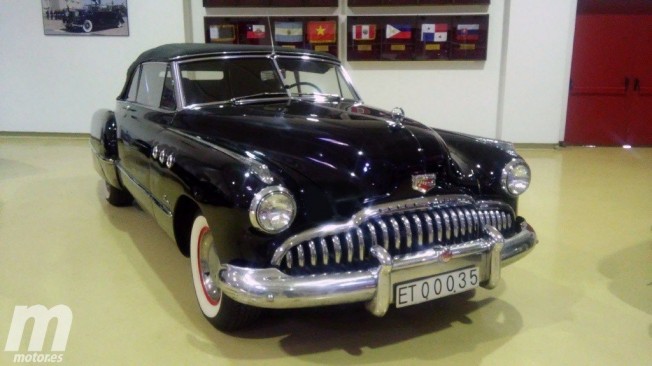 Coches clásicos de la Sala Histórica de la Guardia Real Coches clásicos de la Sala Histórica de la Guardia Real
