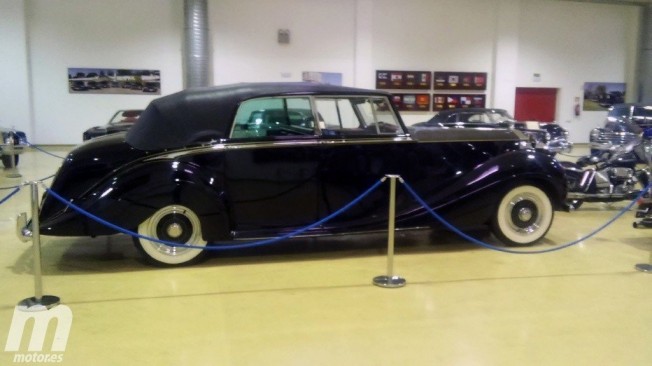 Coches clásicos de la Sala Histórica de la Guardia Real Coches clásicos de la Sala Histórica de la Guardia Real