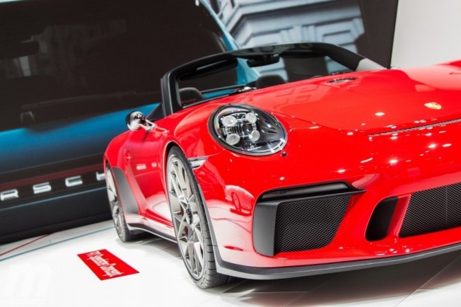 Porsche 911 Speedster Concept 2018 - interior Porsche 911 Speedster Concept 2018 - frontal