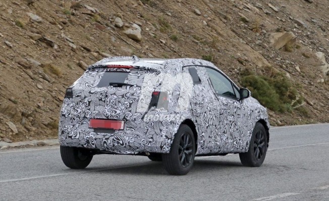 Renault Captur 2020 - foto espía posterior Renault Captur 2020 - foto espía posterior