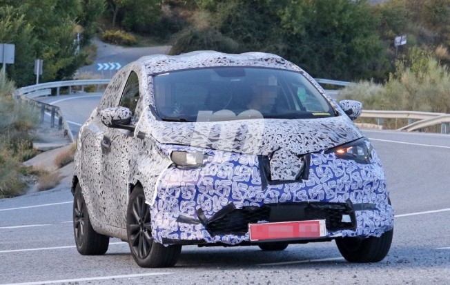 Renault Zoe 2020 - foto espía frontal Renault Zoe 2020 - foto espía frontal