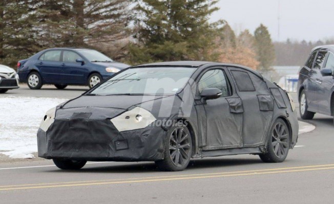 Toyota Corolla Sedán 2019 - foto espía Toyota Corolla Sedán 2019 - foto espía