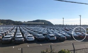 El nuevo Mazda3 sedán 2019 avistado al desnudo en una campa