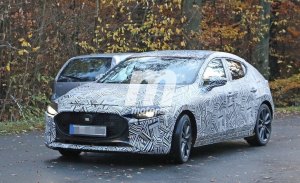 El nuevo Mazda3 cazado a pocos días de su debut, ¡el interior al descubierto!