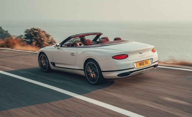 Bentley Continental GT Convertible 2019 - posterior Bentley Continental GT Convertible 2019 - posterior