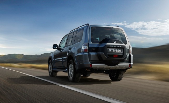 Mitsubishi Montero - posterior Mitsubishi Montero - posterior