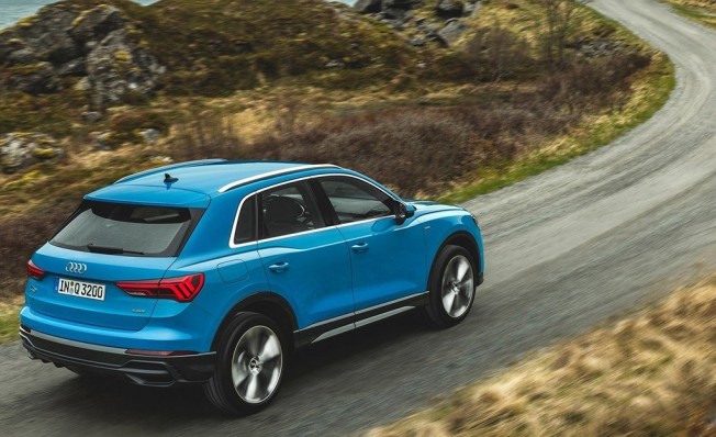 Audi Q3 2019 - posterior Audi Q3 2019 - posterior