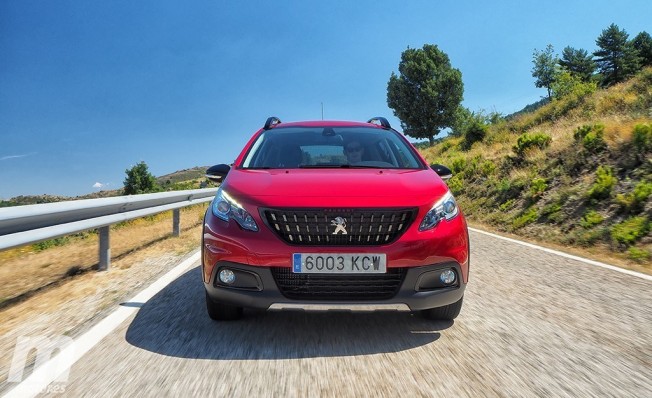 Peugeot 2008 GT Line 1.2 PureTech S&S 110 5v Peugeot 2008 GT Line 1.2 PureTech S&S 110 5v