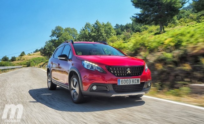 Peugeot 2008 GT Line 1.2 PureTech S&S 110 5v Peugeot 2008 GT Line 1.2 PureTech S&S 110 5v