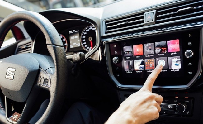 Amazon Alexa llega a los coches de SEAT Amazon Alexa llega a los coches de SEAT