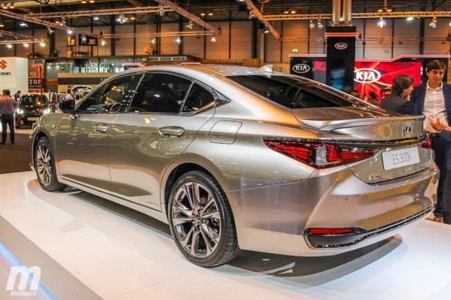 Lexus ES 300h Lexus ES 300h