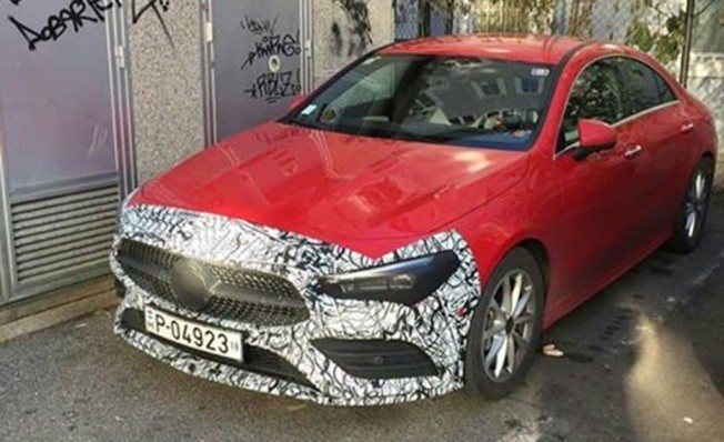 Mercedes CLA 2019 - foto espía Mercedes CLA 2019 - foto espía