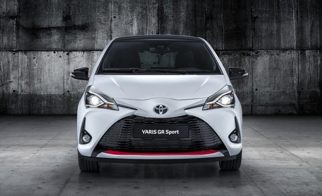 Toyota Yaris GR Sport - frontal Toyota Yaris GR Sport - frontal