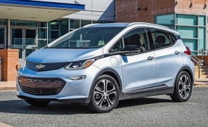 Las cosas no le van nada bien al Chevrolet Bolt, sus ventas caen un 17%