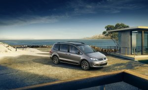 Volkswagen Sharan "Black Style", una edición limitada con más equipamiento de seguridad