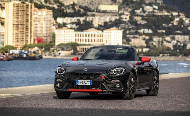 Abarth presenta la gama 70th Anniversary Abarth presenta la gama 70th Anniversary